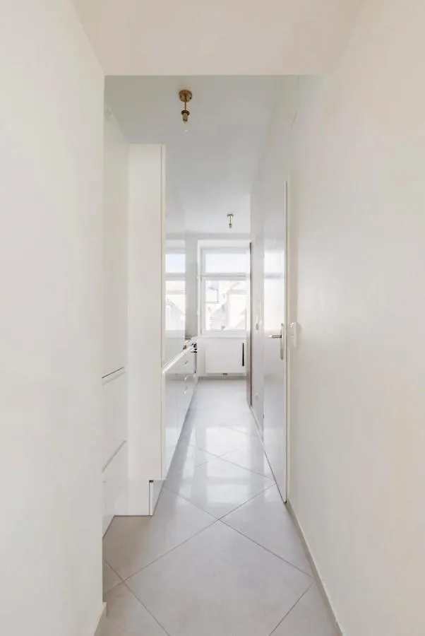 Apartment Near Hauptbahnhof - Kingsize Bed Viyana Avusturya